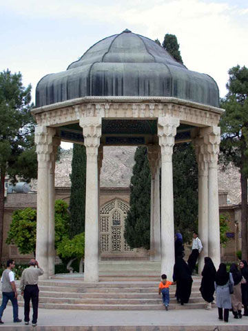 مرقد حافظ در شیراز