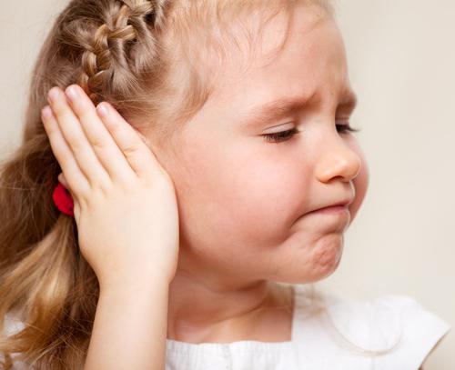 ear ache - استفاده از روغن زیتون در درمان عفونت گوش