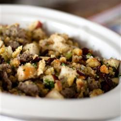 Awesome-Sausage-Apple-and-Cranberry-Stuffing