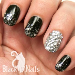 gothic winter black silver nail art 300x300 - طراحی ناخن