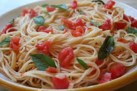 pasta - طرز تهیه ی ماکارونی با سس هویج و گشنیز