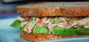 tuna sandwich 300x144 - طرز تهیه ساندویچ ماهی تن