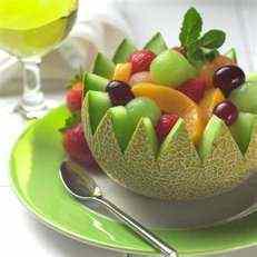salad01f14 - طرز تهیه ی سالاد میوه با سس کارامل