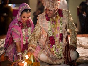 en5201 300x224 - ازدواج در فرهنگ مردم هند