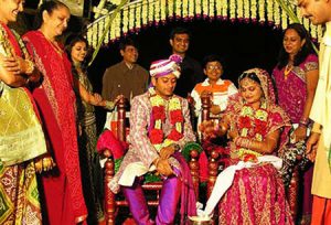 en5202 300x204 - ازدواج در فرهنگ مردم هند
